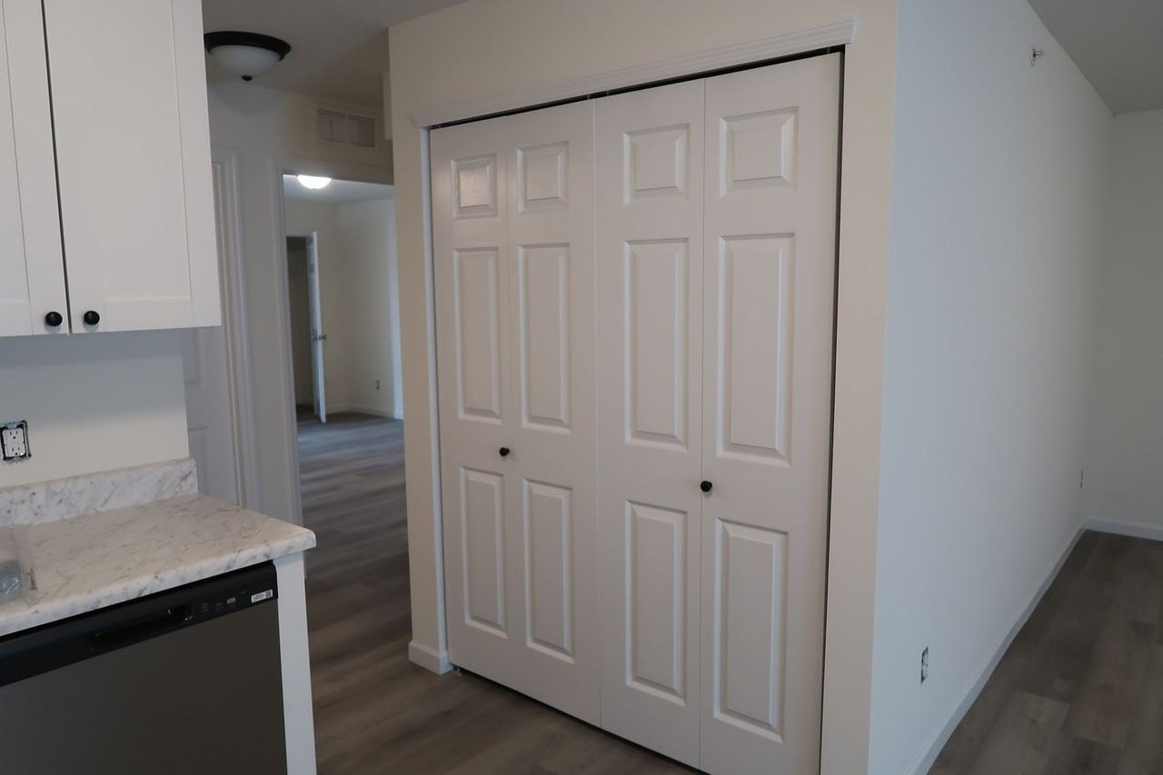 221 Quail Run Drive - Photo 3 of 12