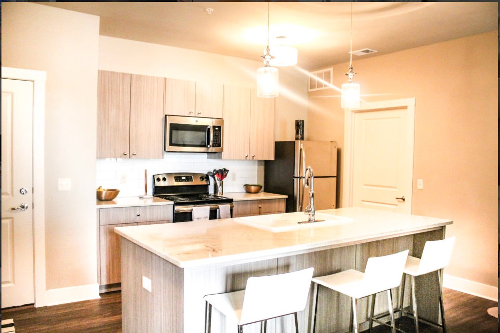 Dewey 3700 Apartments - Photo 4 of 12