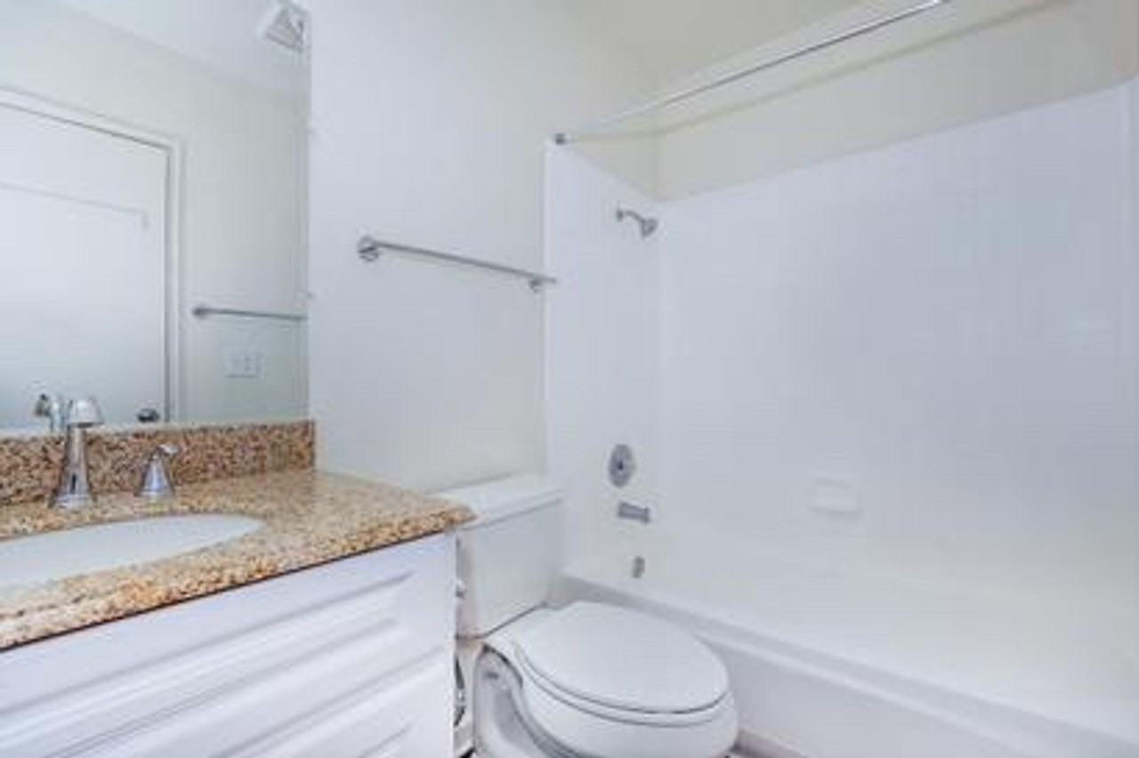 588 S Anza Street - Photo 5 of 31