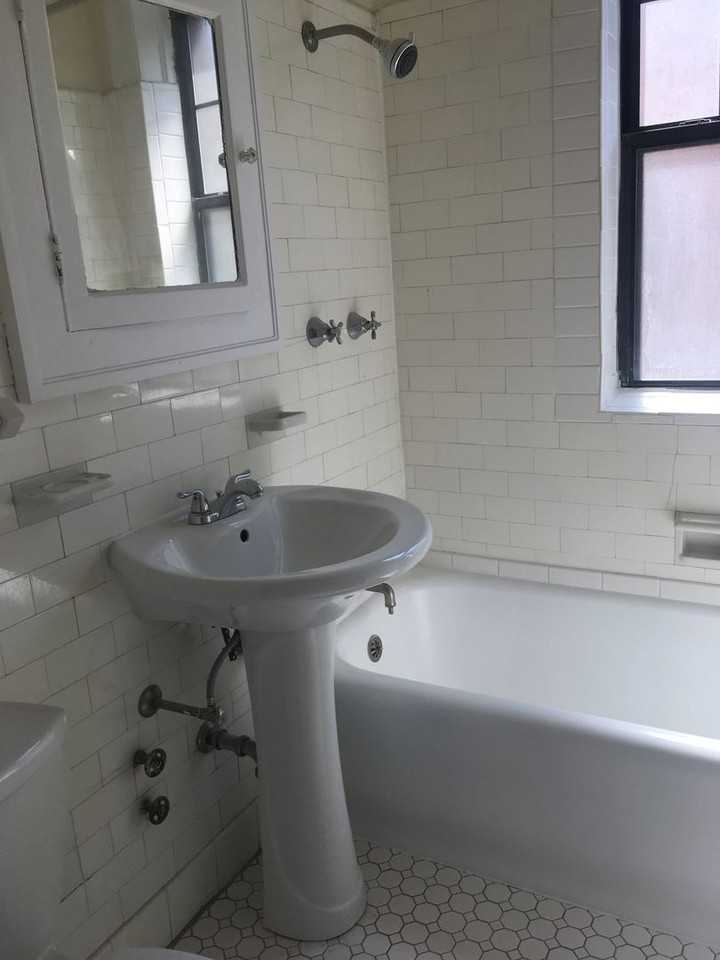 329 - *Sherwin-Howard Line Properties* - Photo 4 of 13