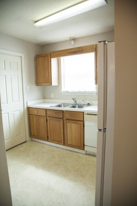 Oakcrest Townhomes - Photo 3 of 14