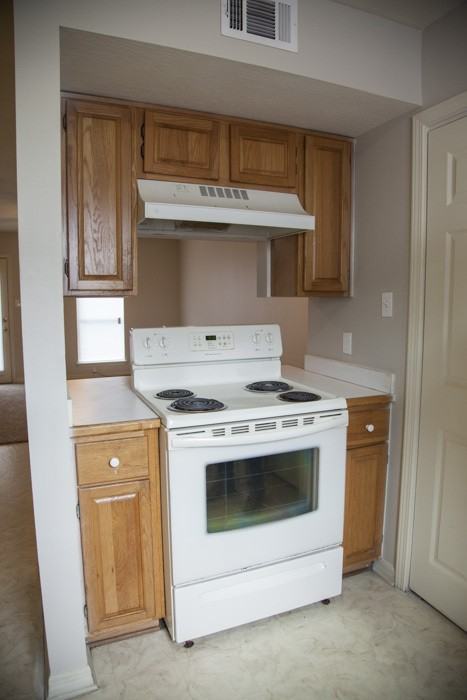 Oakcrest Townhomes - Photo 4 of 14