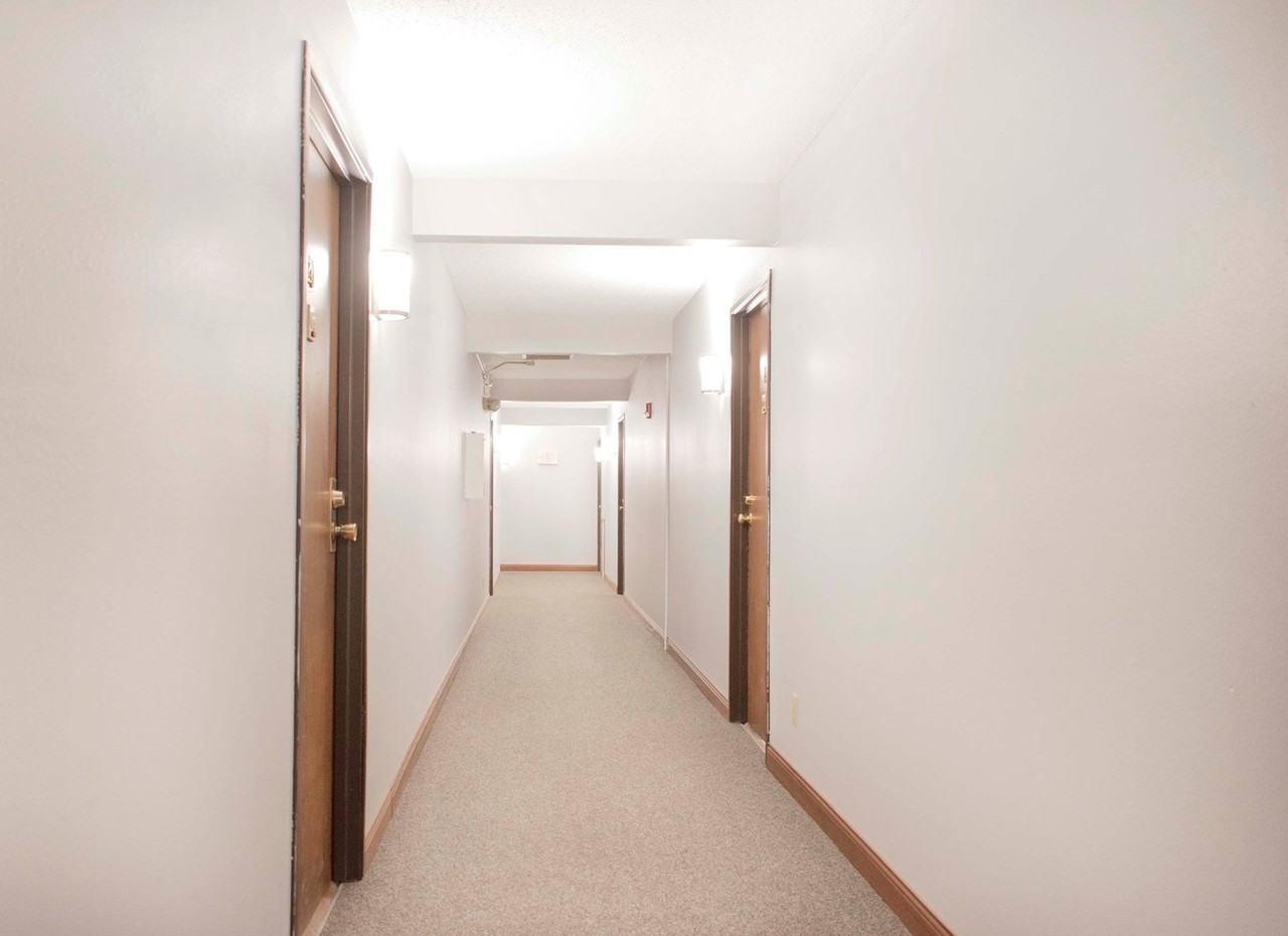 Fairlane Apartments - Photo 5 of 23