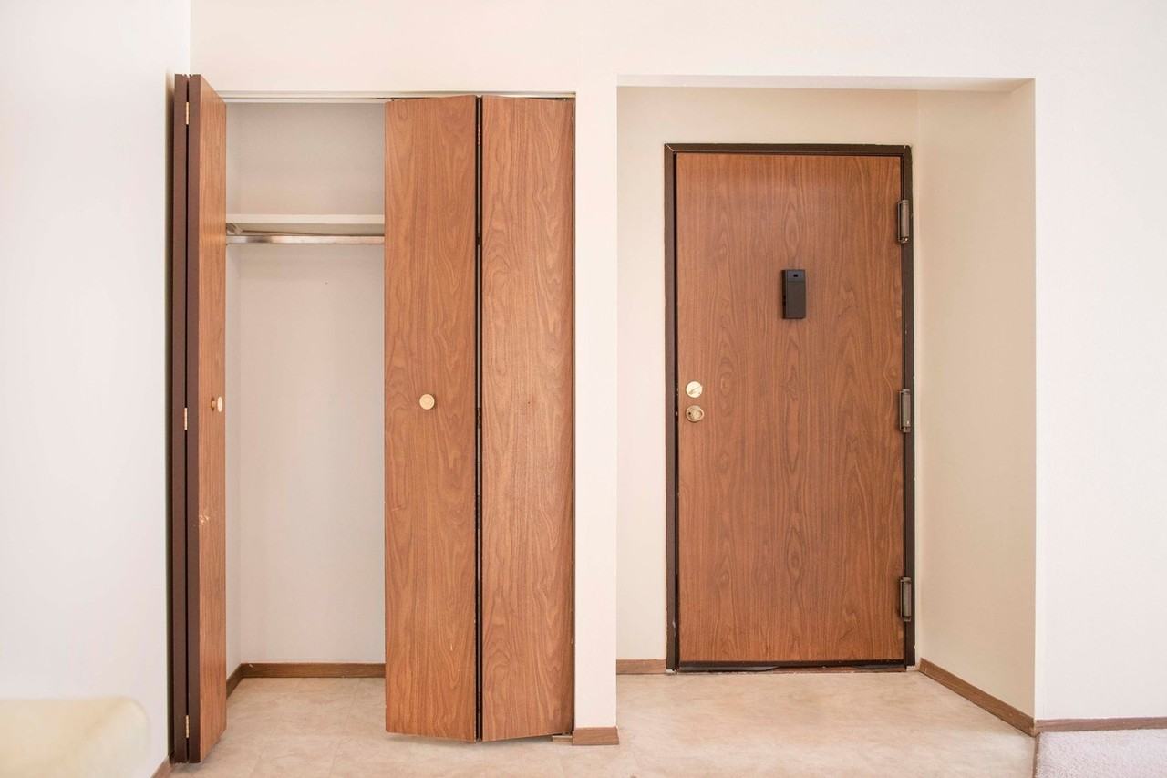 Fairlane Apartments - Photo 6 of 23