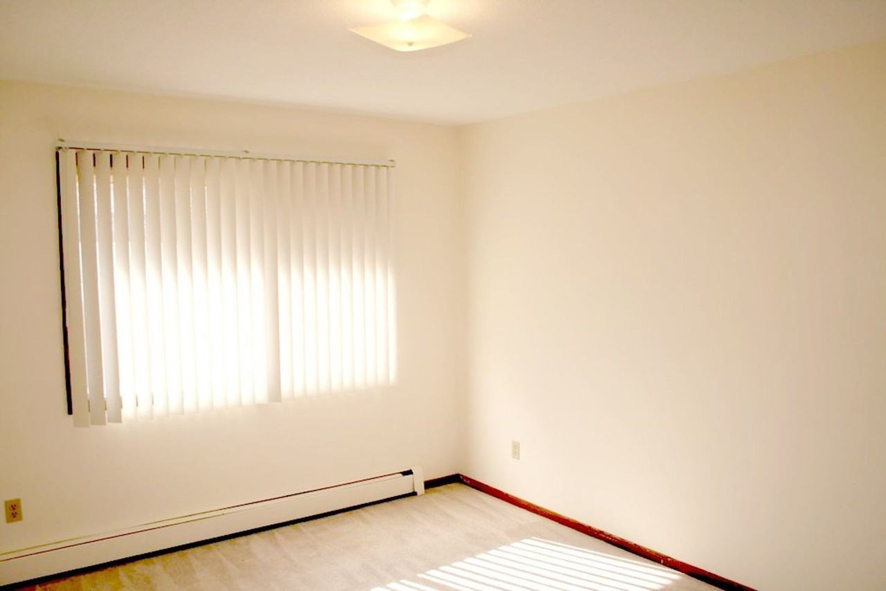 Lyn Villa Apartments - Photo 7 of 14