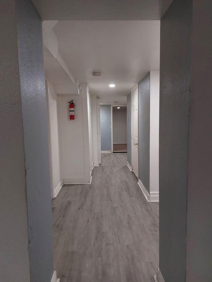 (2006 7th Avenue) - Photo 4 of 17