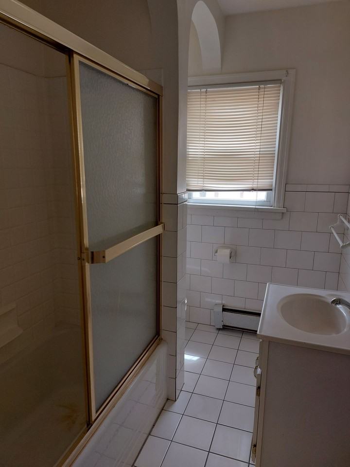 5 bedroom - College house - Photo 6 of 48