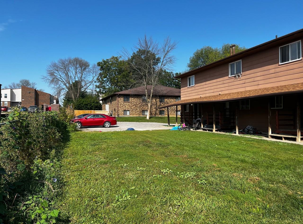 2427 Petsel Place - Photo 3 of 4