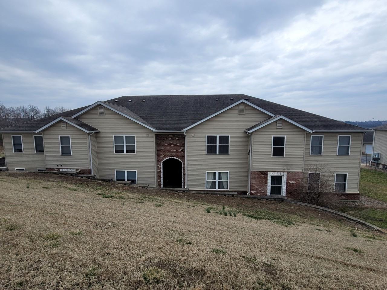 2BR-1BA Apartment - Jacob & Justin Estates - Union MO - Photo 3 of 12