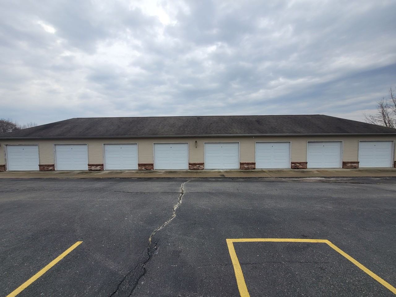 2BR-1BA Apartment - Jacob & Justin Estates - Union MO - Photo 7 of 12