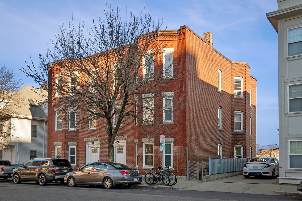 305-307 Medford Street - Photo 2 of 6