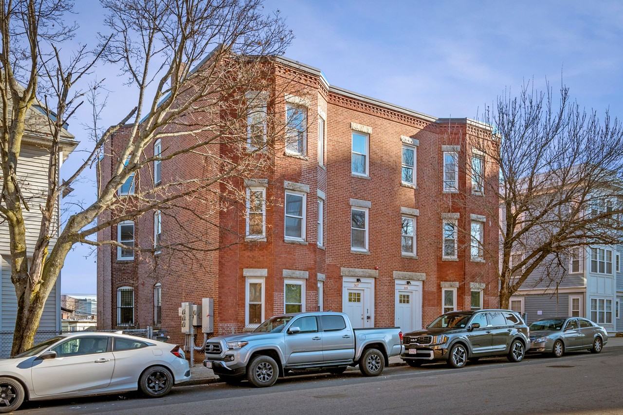 305-307 Medford Street - Photo 3 of 6