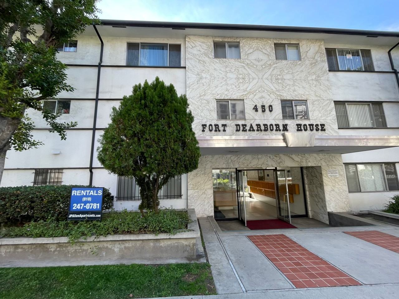 450 W. Doran St. Glendale CA - Photo 2 of 25