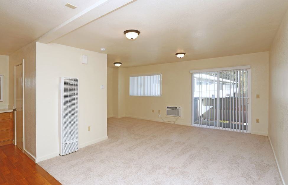 Twin Pines Manor Apartments - Photo 4 of 13