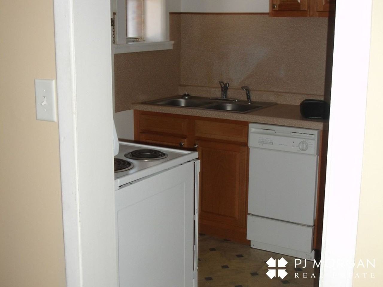 4903 - Photo 6 of 10