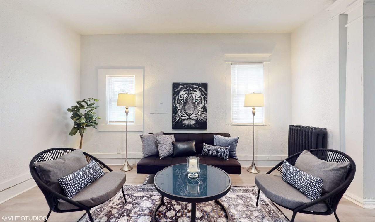 319 Franklin Ave - Photo 7 of 17