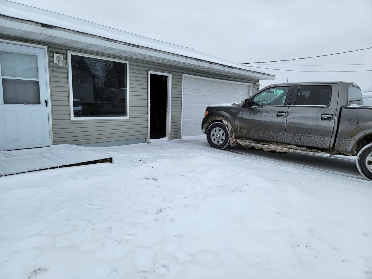 138 Inglewood St NW - Photo 2 of 2