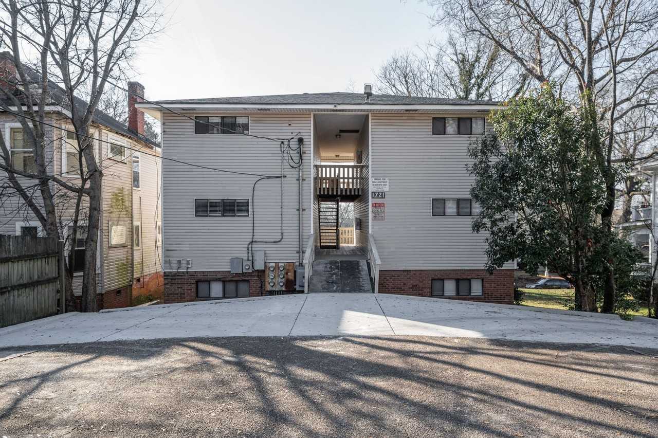 Dana Apartments - Photo 5 of 26