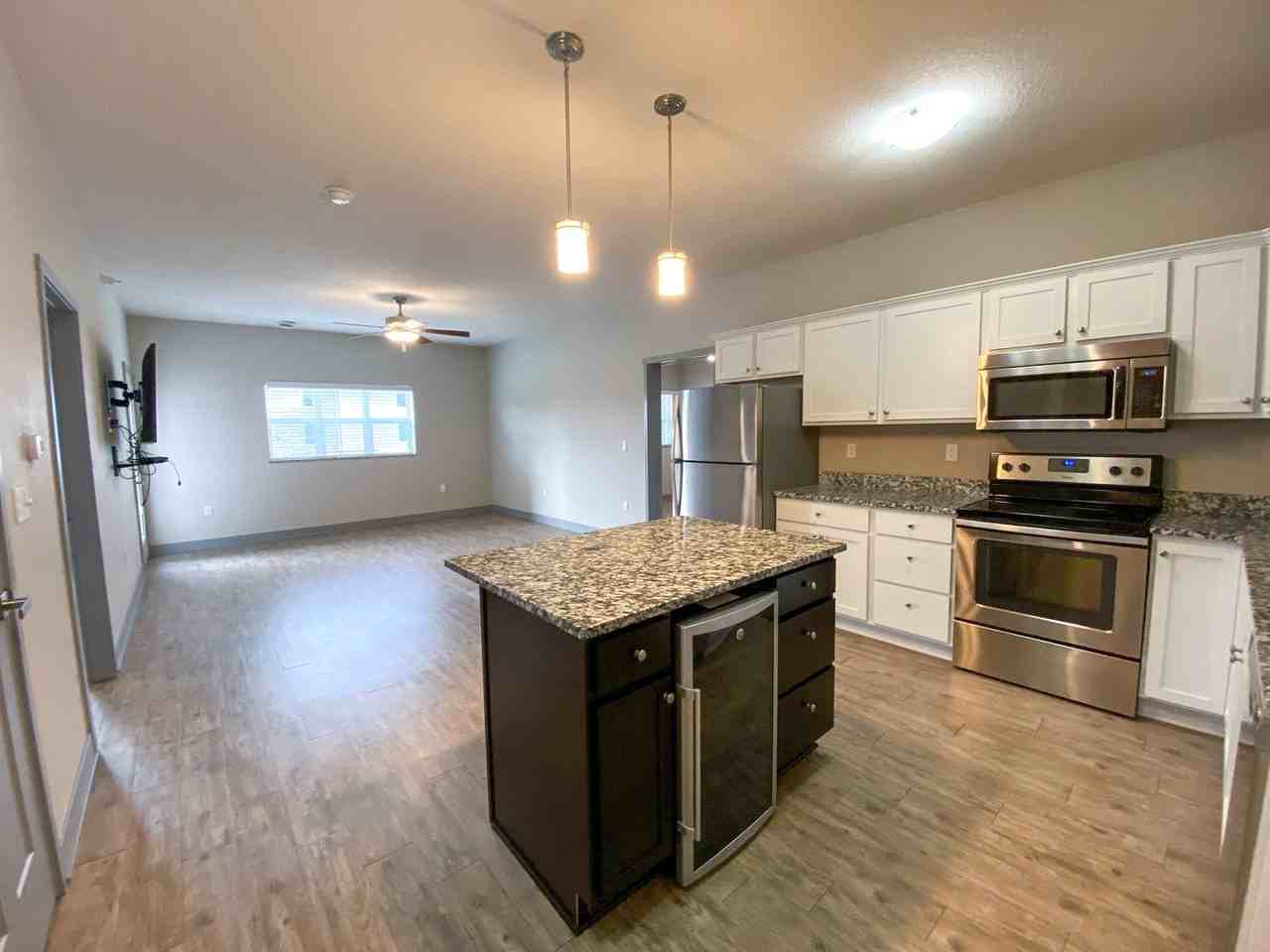 Aurora Heights | 2110 - Photo 2 of 17