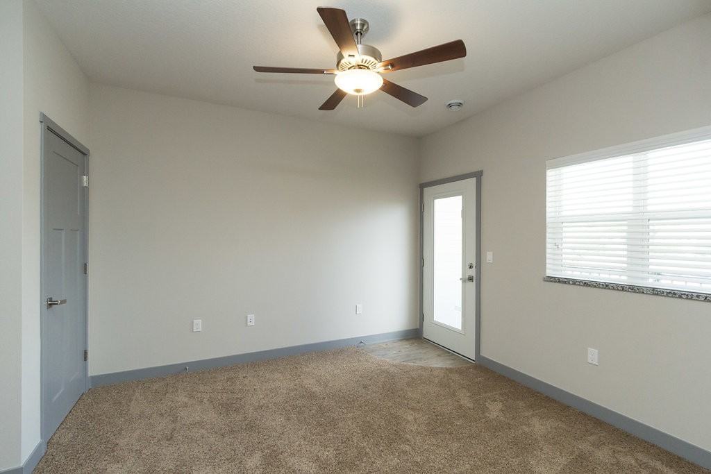 Aurora Heights | 3420 - Photo 7 of 12