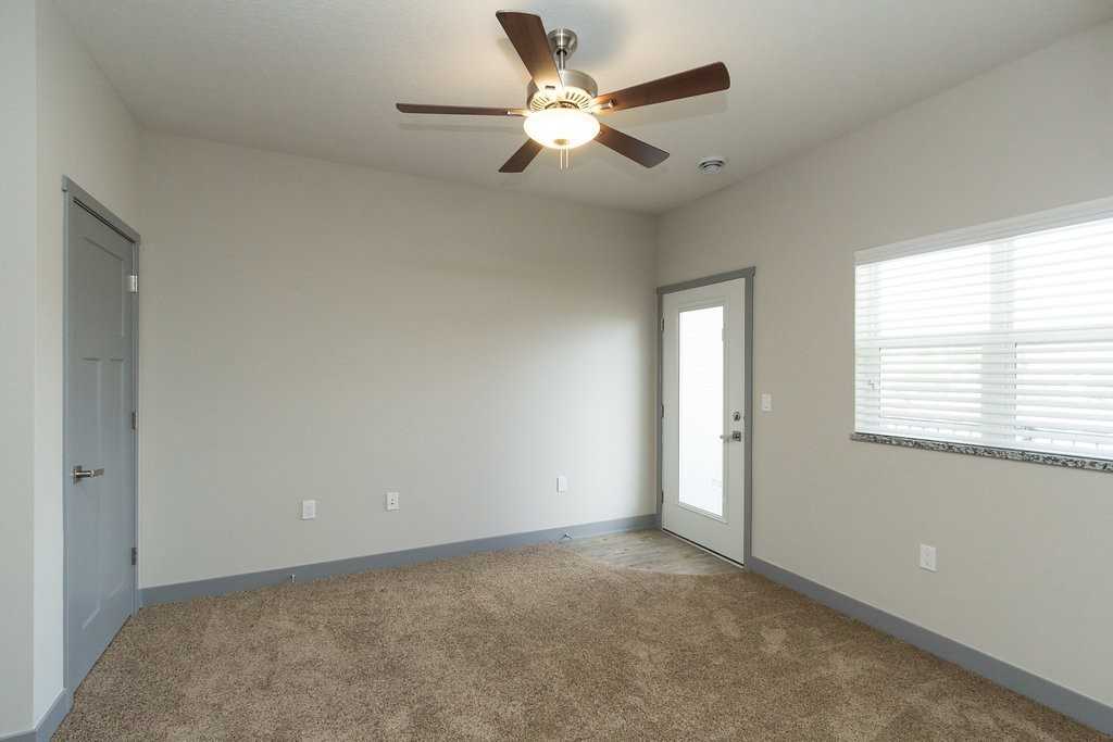 Aurora Heights | 3420 - Photo 6 of 41