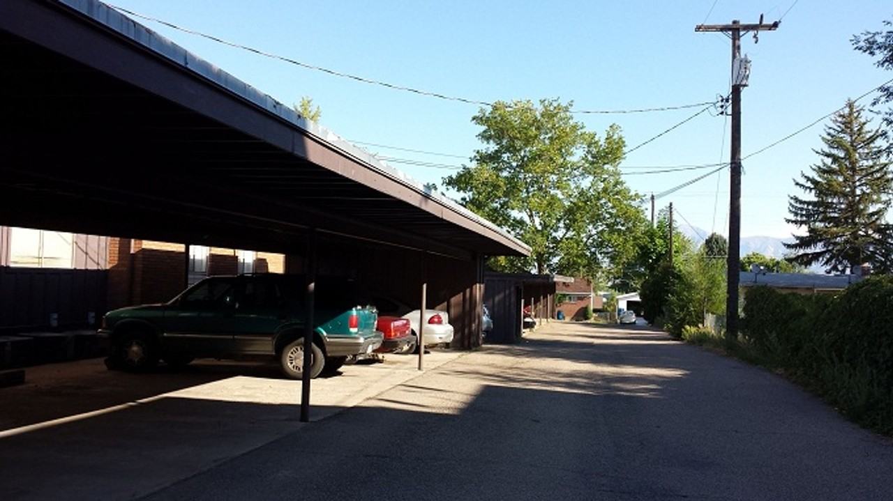 4838 S 450 W - Photo 3 of 10