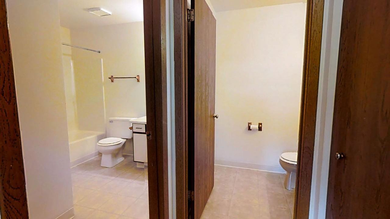 N83W13704 Fond Du Lac Ave - Photo 7 of 21