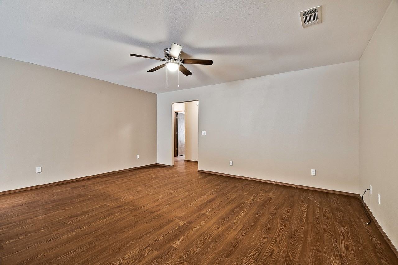 Stonegate Duplexes - Photo 6 of 14