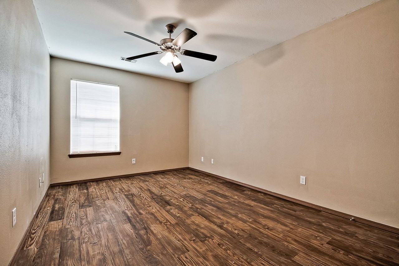 Stonegate Duplexes - Photo 7 of 14