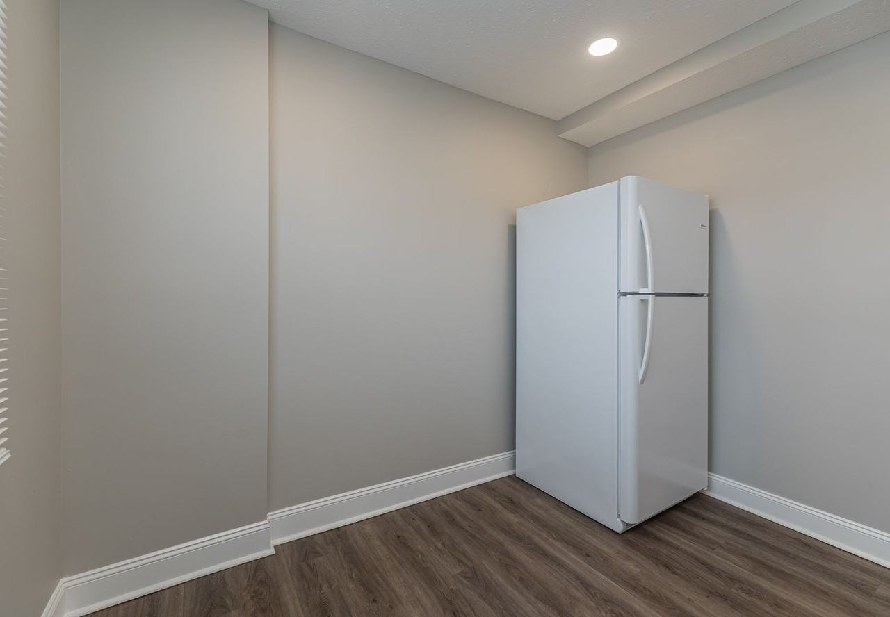 7310 Whittington Dr - Photo 3 of 19