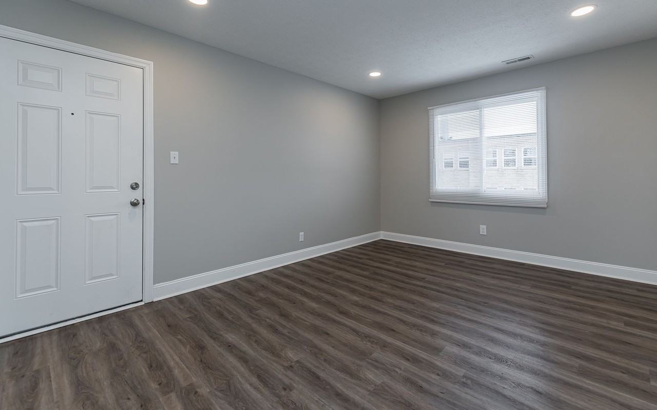 7310 Whittington Dr - Photo 3 of 19