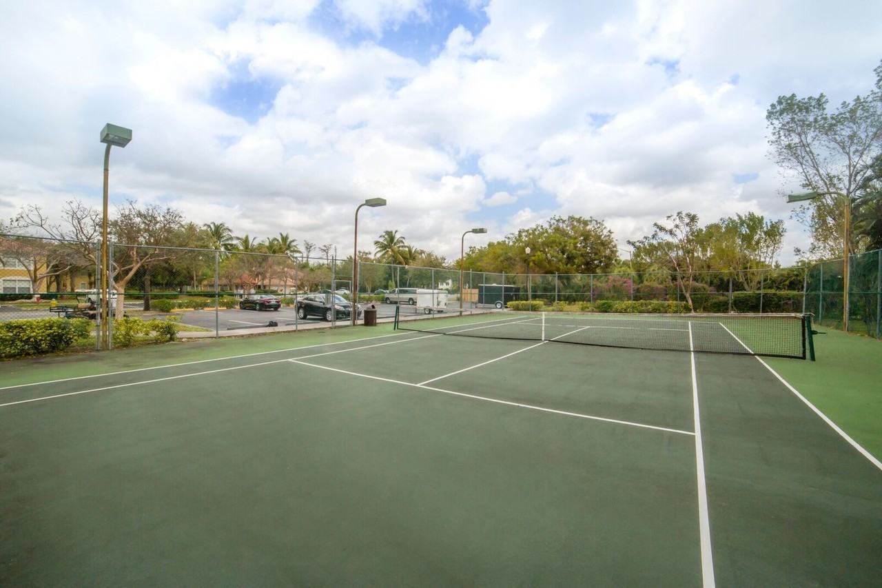 Club Caribe Apartments SPRING SPECIAL - Photo 6 of 26