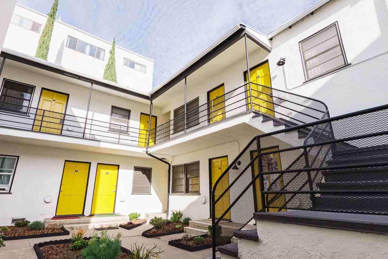 944 Tiverton Avenue - Photo 2 of 6