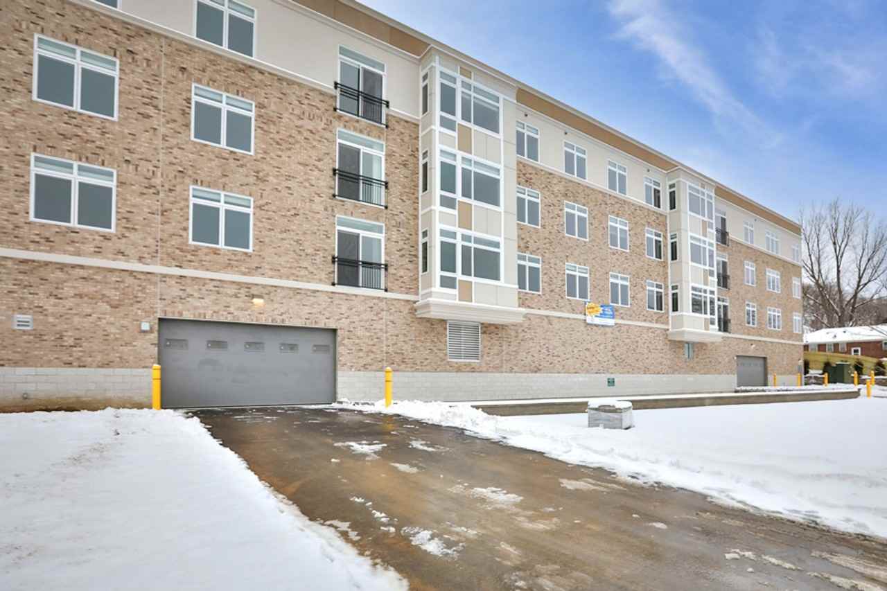 The Reserve on Hackett Apartments - Photo 4 of 50