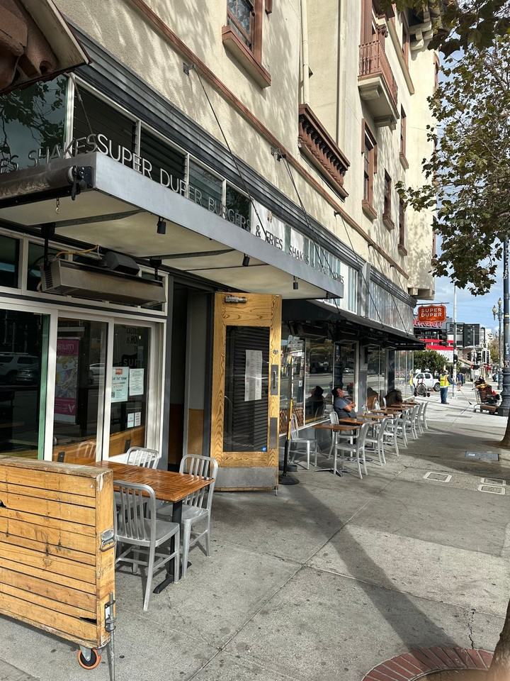 2300-2312 Market Street (1272rc) - Photo 2 of 10