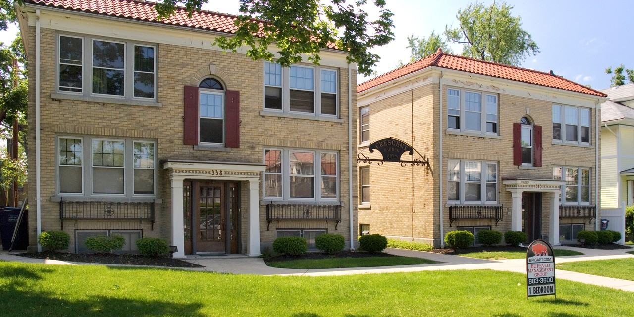 Crescent Garden Apartments - Photo 5 of 6