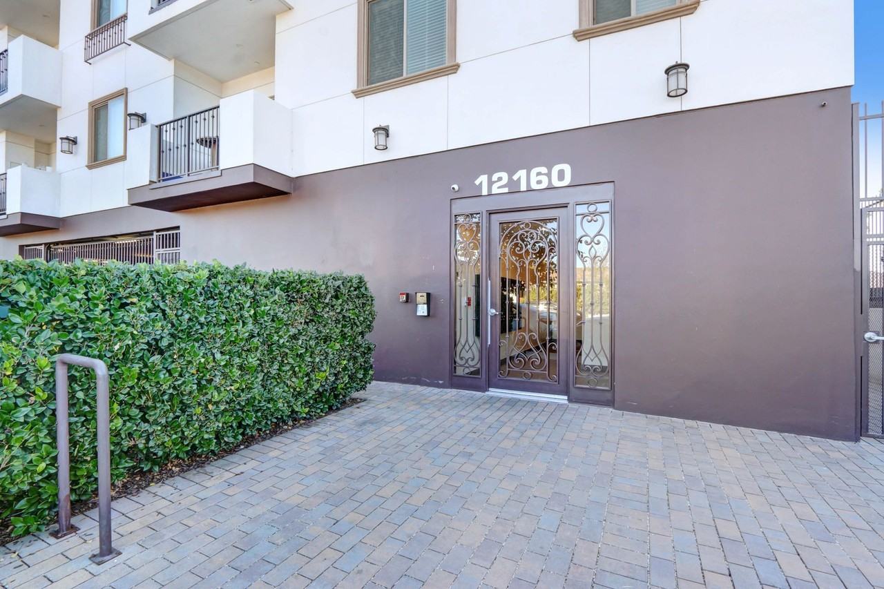 Hart 60 - Photo 2 of 38