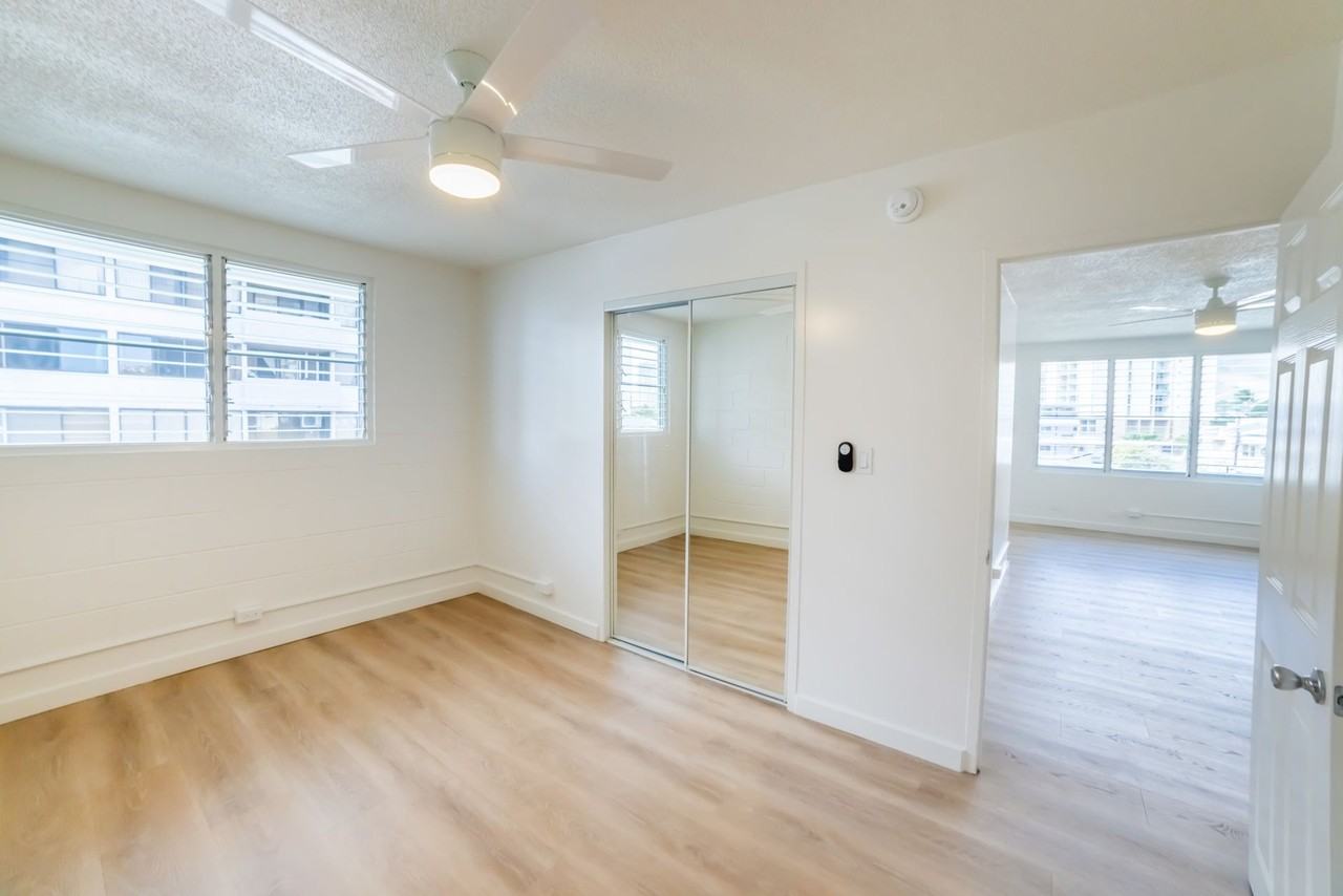 2612 Kapiolani Blvd - Photo 3 of 25