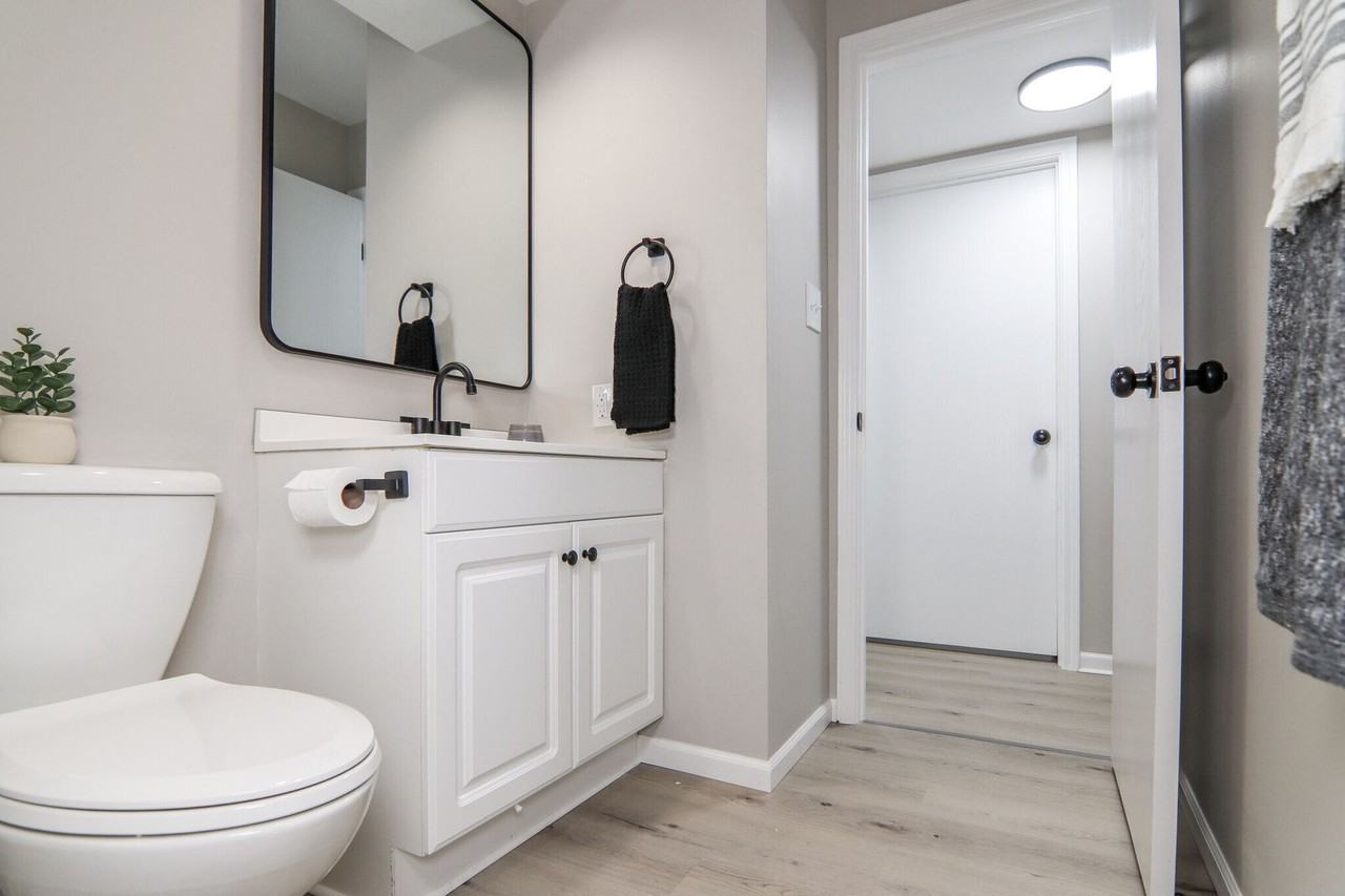 Hunter's Pond - Photo 6 of 21