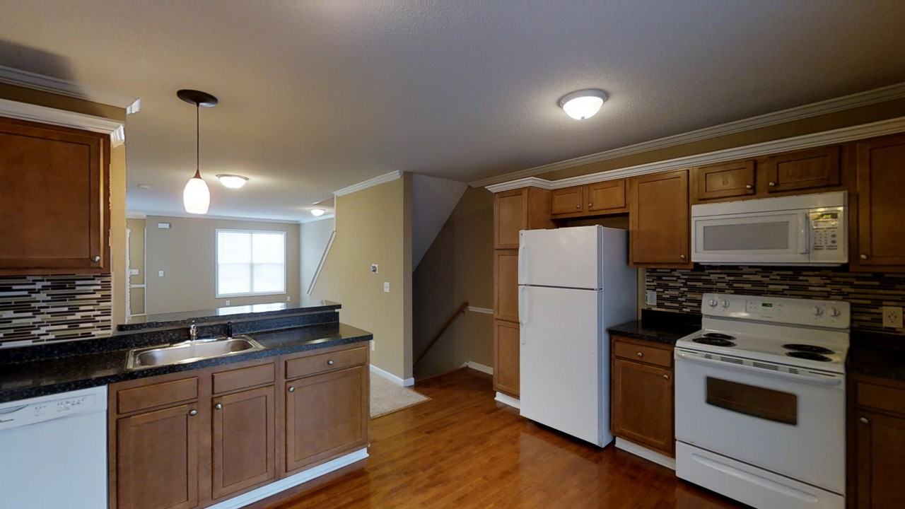 3Bd/ 2.5Ba Townhouse w/ Attached Garage & Finished Basement at Ashley's Garden in Amherst, NY - Photo 6 of 50