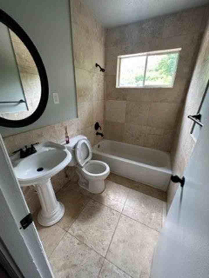 Heritage Arms - Photo 5 of 21