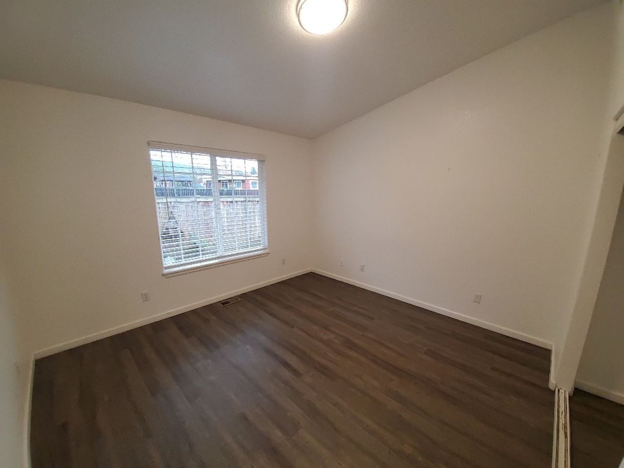 922 Crescent [PRM: Andrew] (3) - Photo 3 of 11