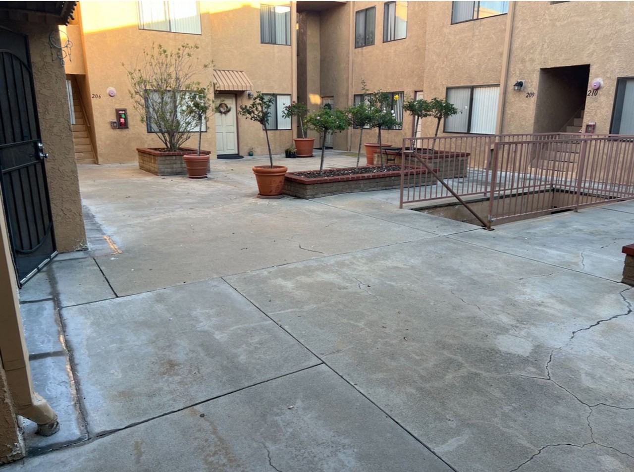 045 - Jackson Apartments - Photo 2 of 3