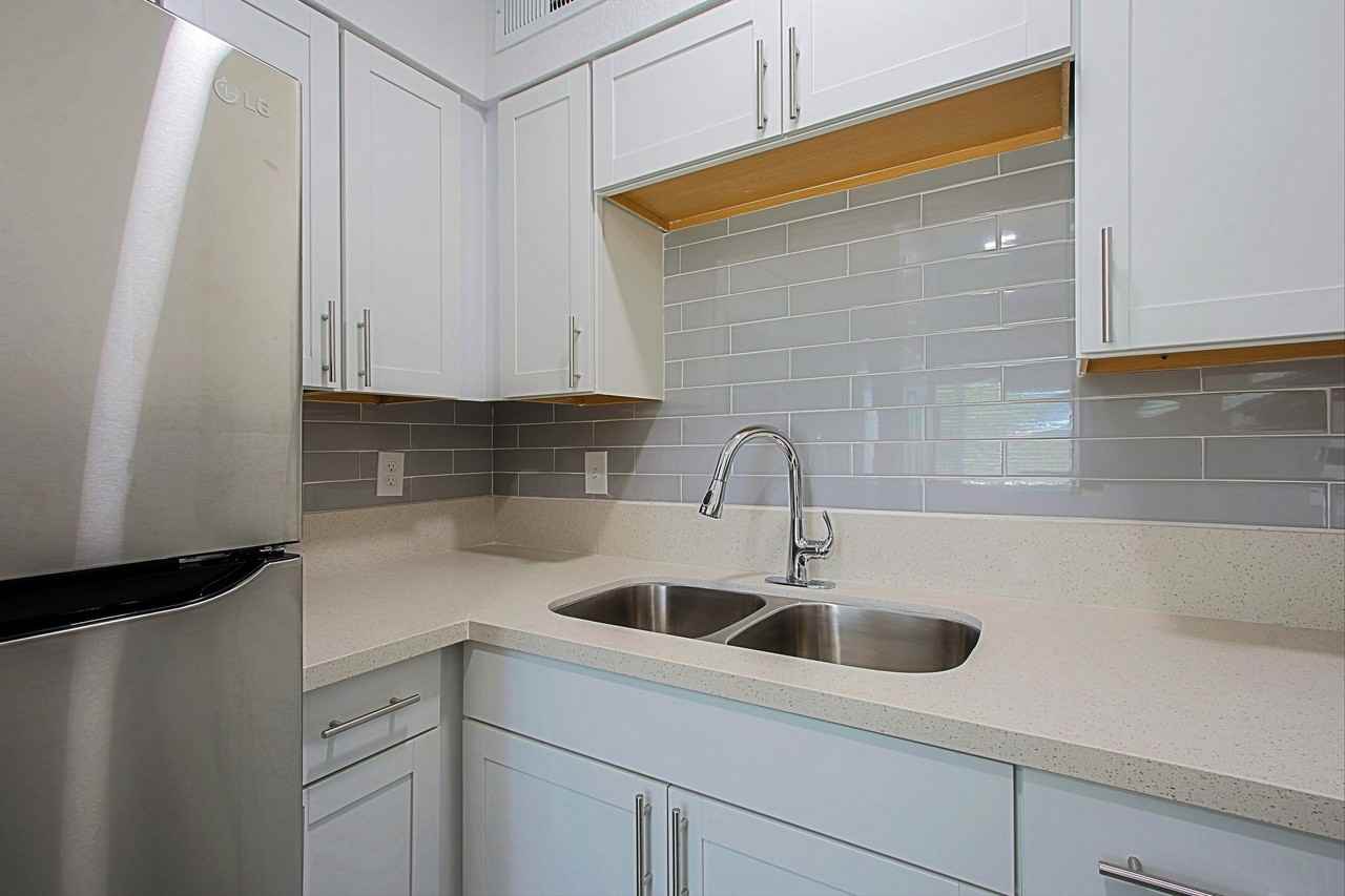 3219 E. Earll Drive (Urbana at Arcadia) - Photo 7 of 12