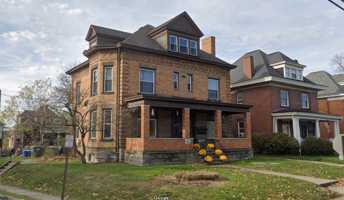 featured image of 740 California Ave