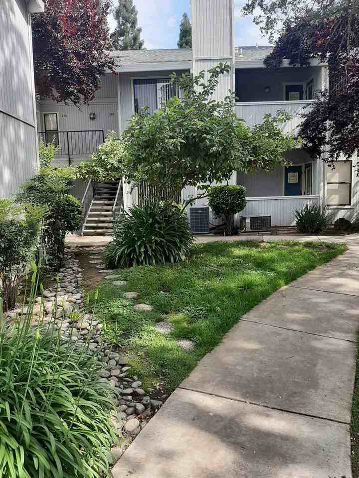 SP579-Springview Oaks - Photo 4 of 31