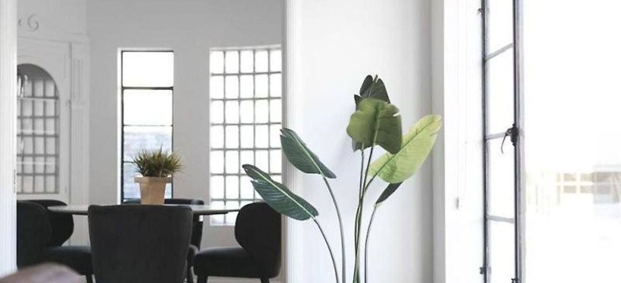 Luxury Living near the Heart of Downtown Boise | Fully Furnished! - Photo 7 of 24