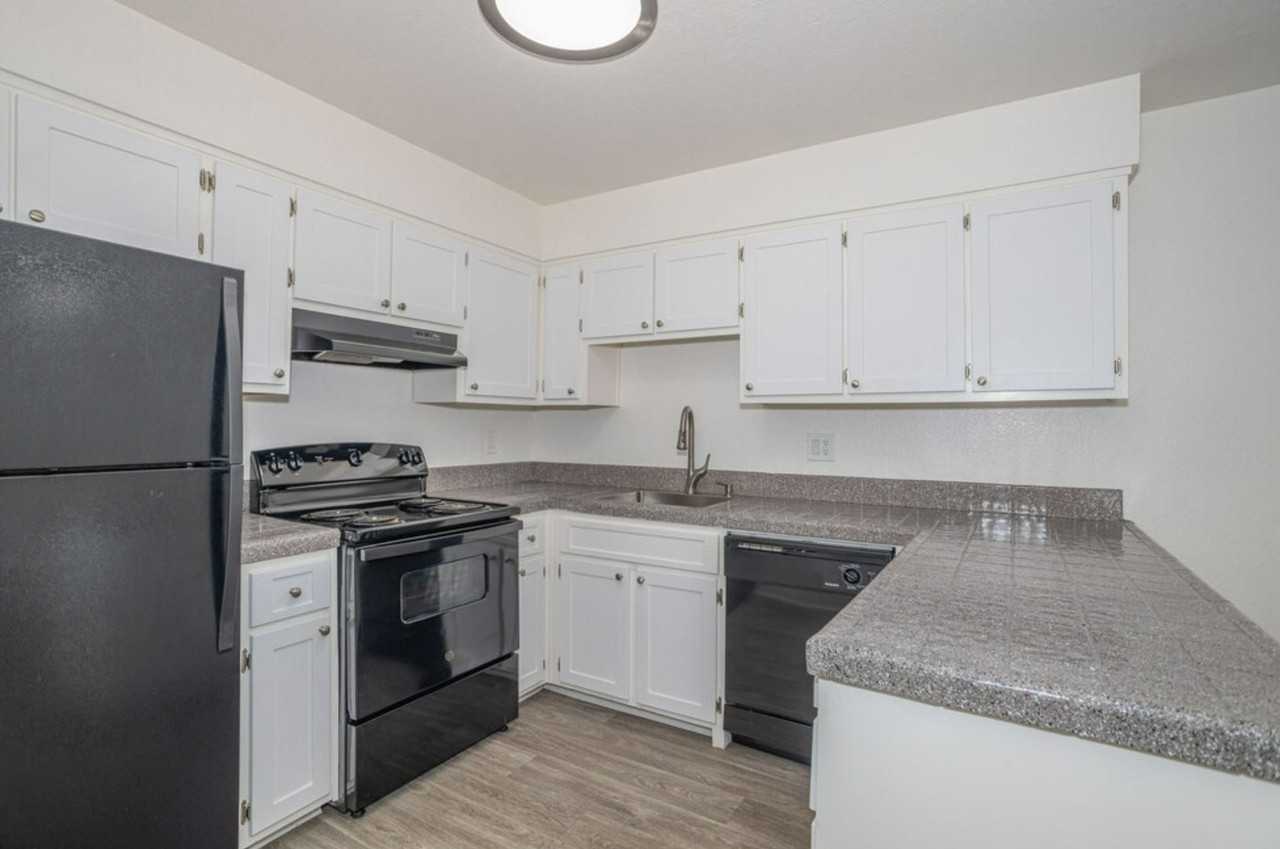 Captains Table Apartments - NEW - Photo 6 of 16