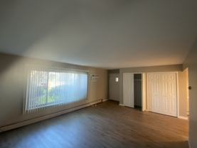 2655 Maple (A) - Photo 1 of 1