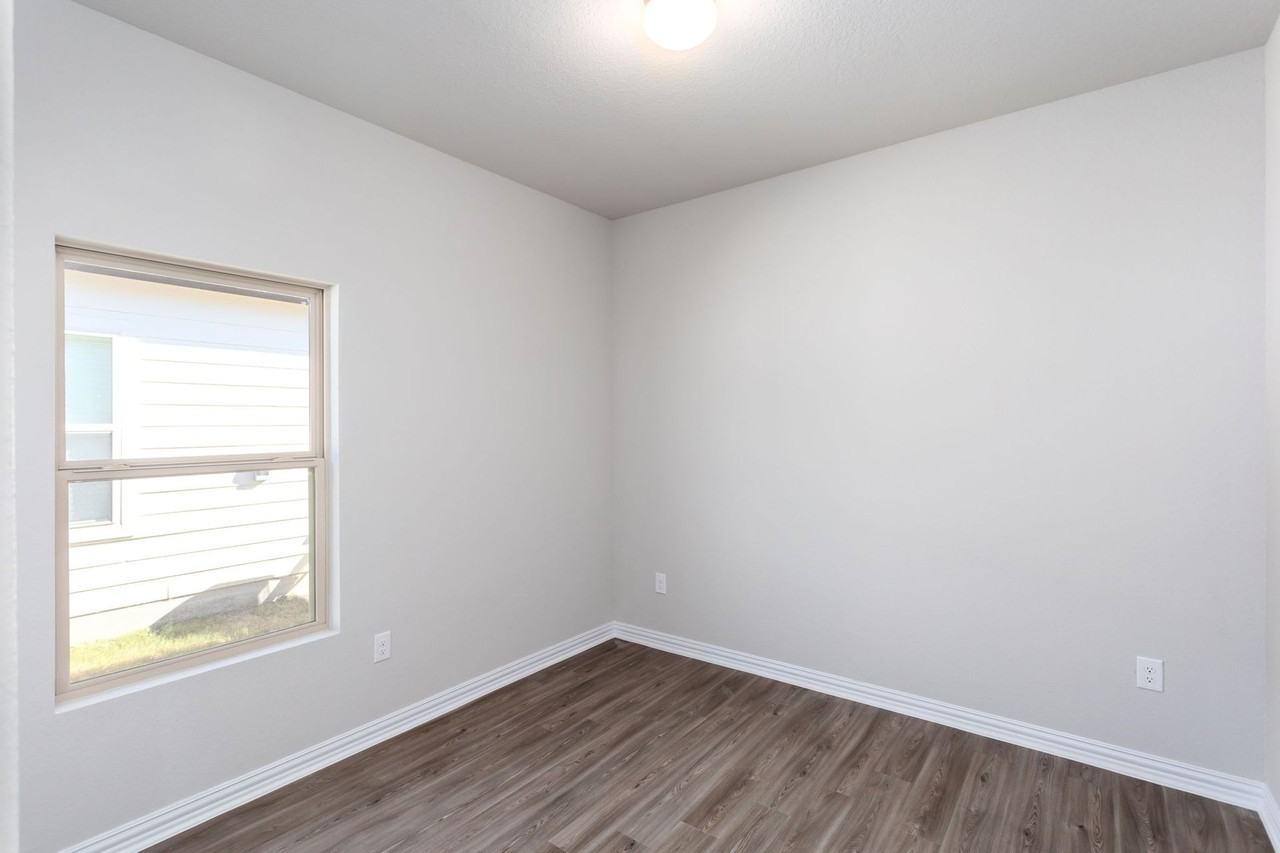 9315 Clarke Cv #1 - Photo 6 of 50